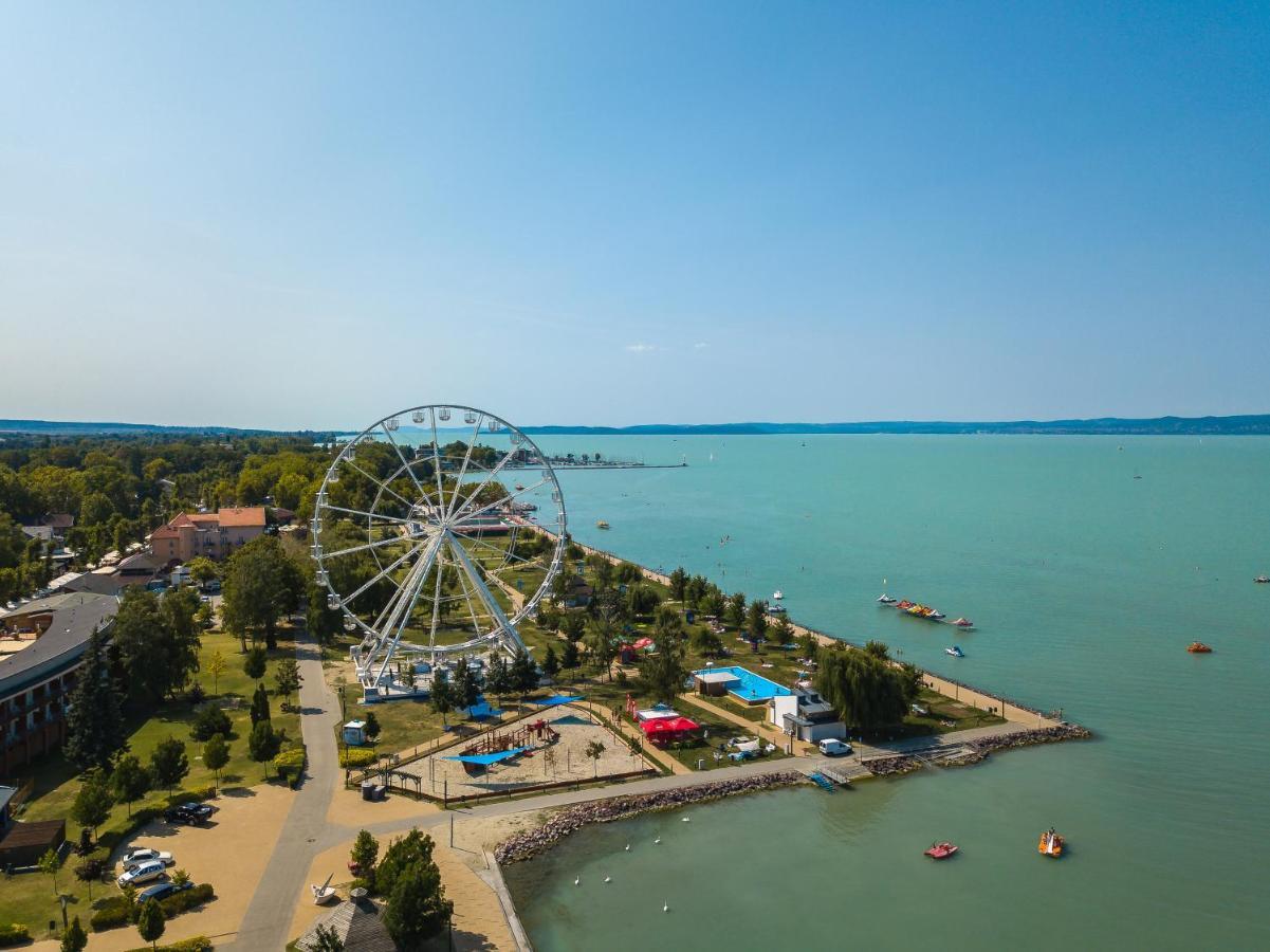 Holiday Hotel Siófok Exteriér fotografie